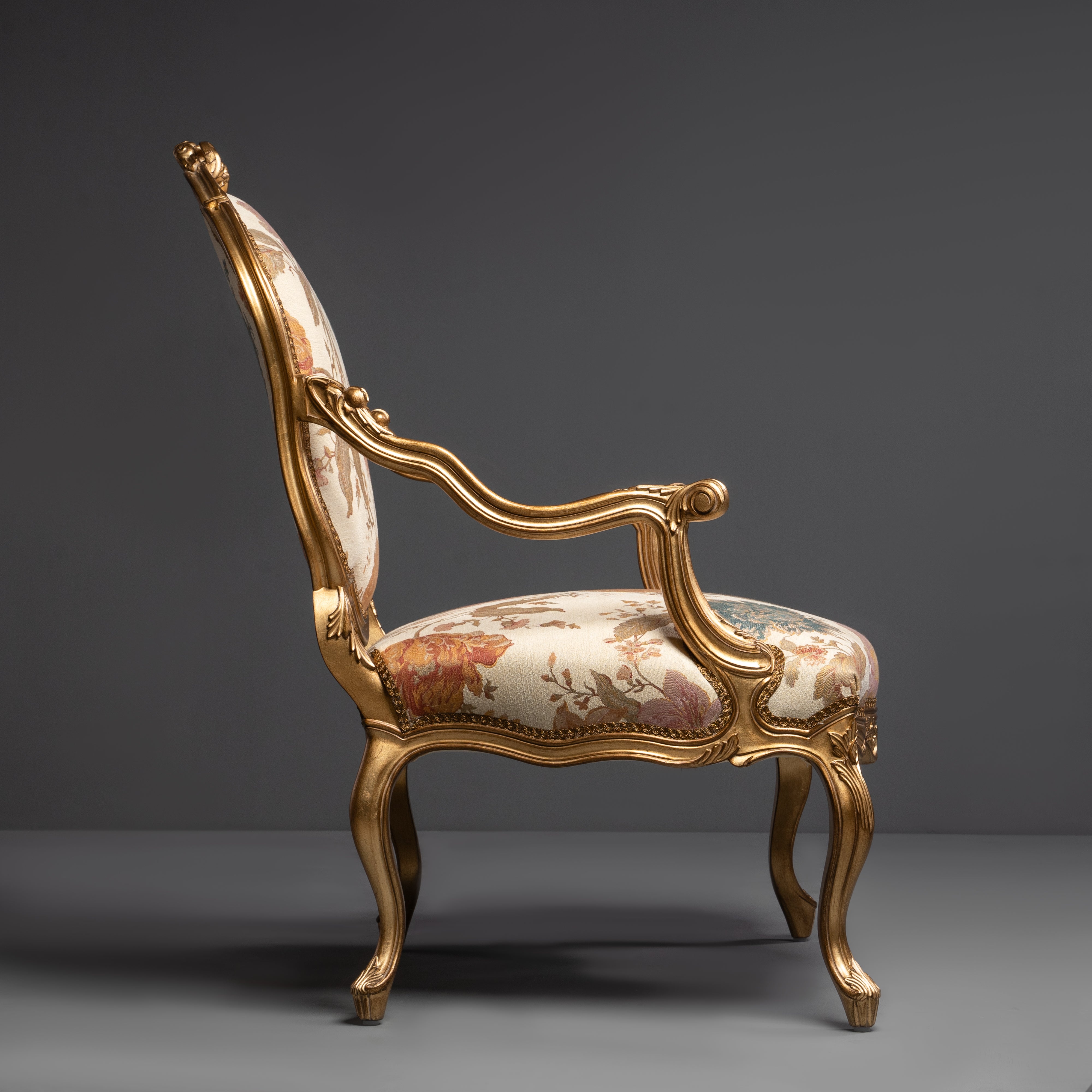 Elegant Louis XV Style Giltwood Armchair  with Floral Upholstery